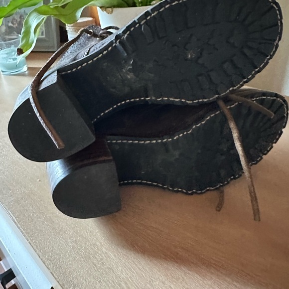 Women’s Frye Sabrina Boots - Picture 3 of 4